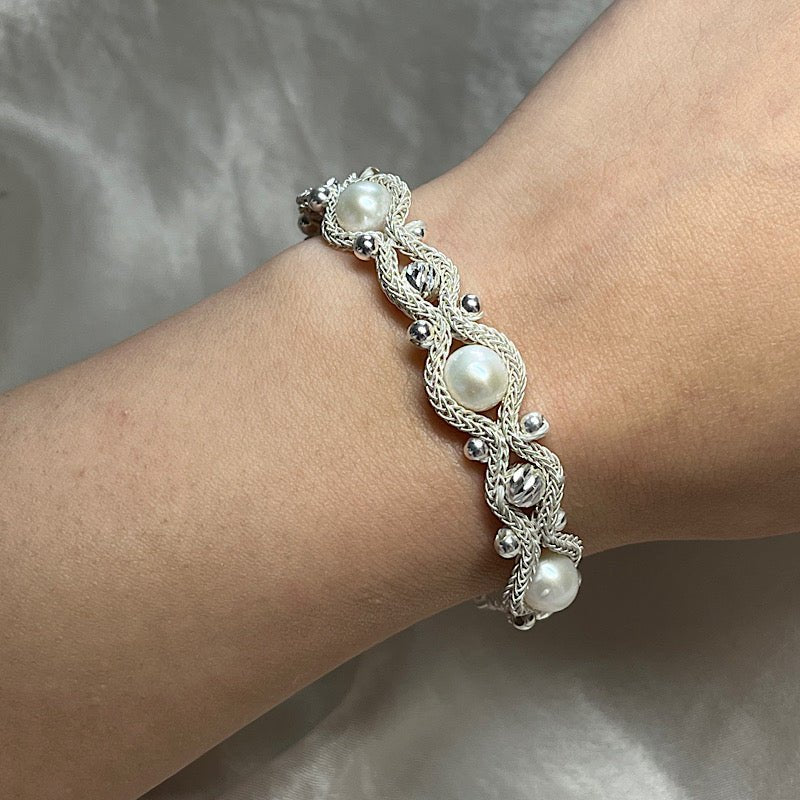 Handwoven Pure Silver Kazaz Bracelet with Cultured Freshwater Pearls and Diamond - Cut Silver Beads - Zehrai