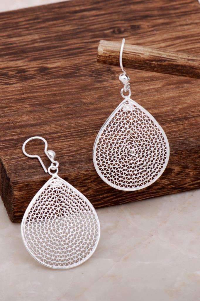 Teardrop filigree earrings in sterling silver - Zehrai